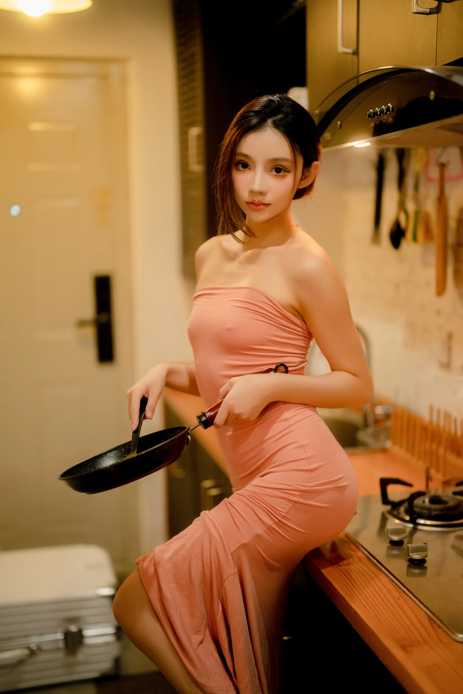 秀人付费 加朵babe 诱人私拍福利 私家厨房102P 9