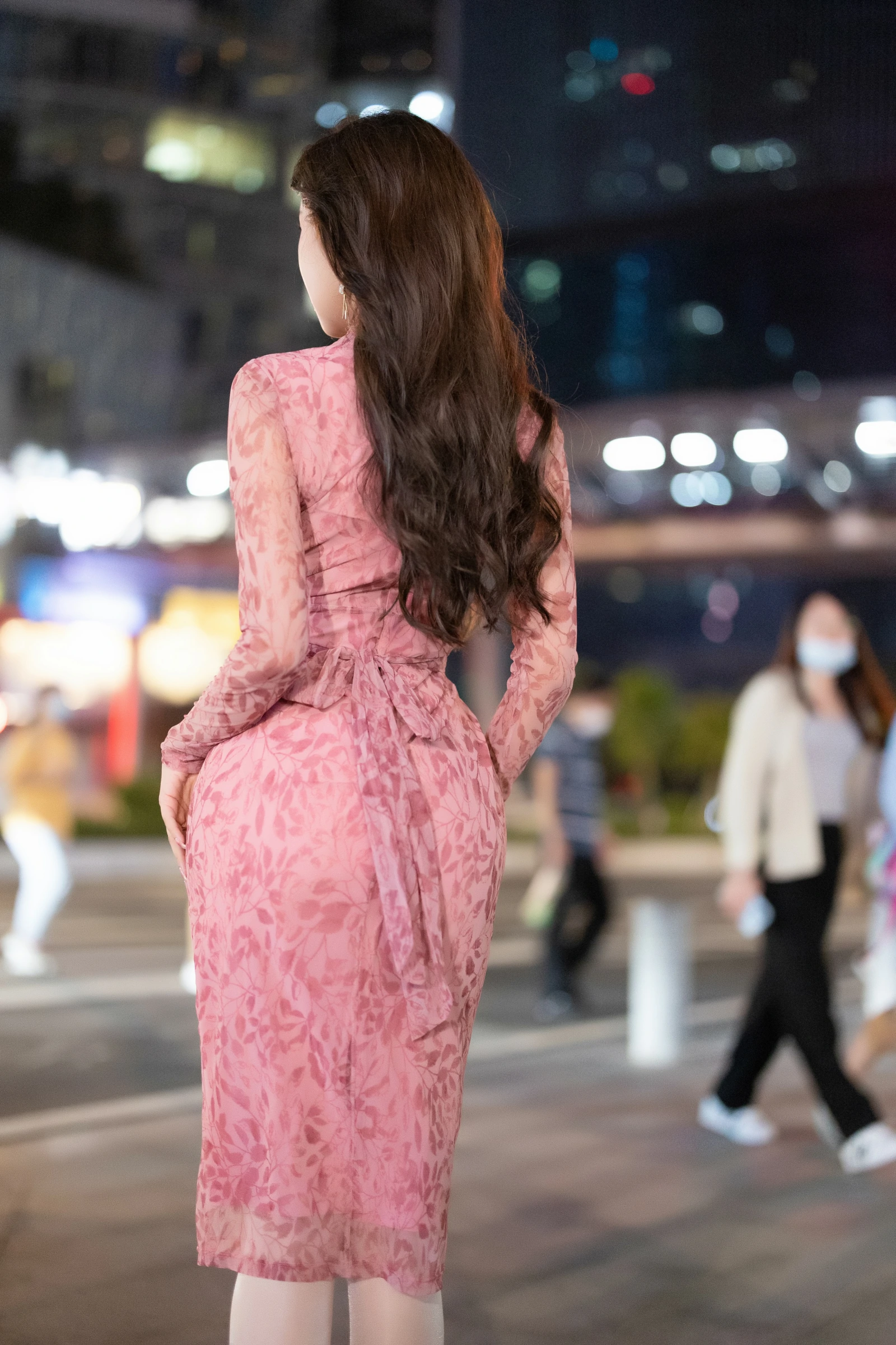 Wang Xinyao Yanni Exclusive Shoot: Floral Dress & Perks 95P