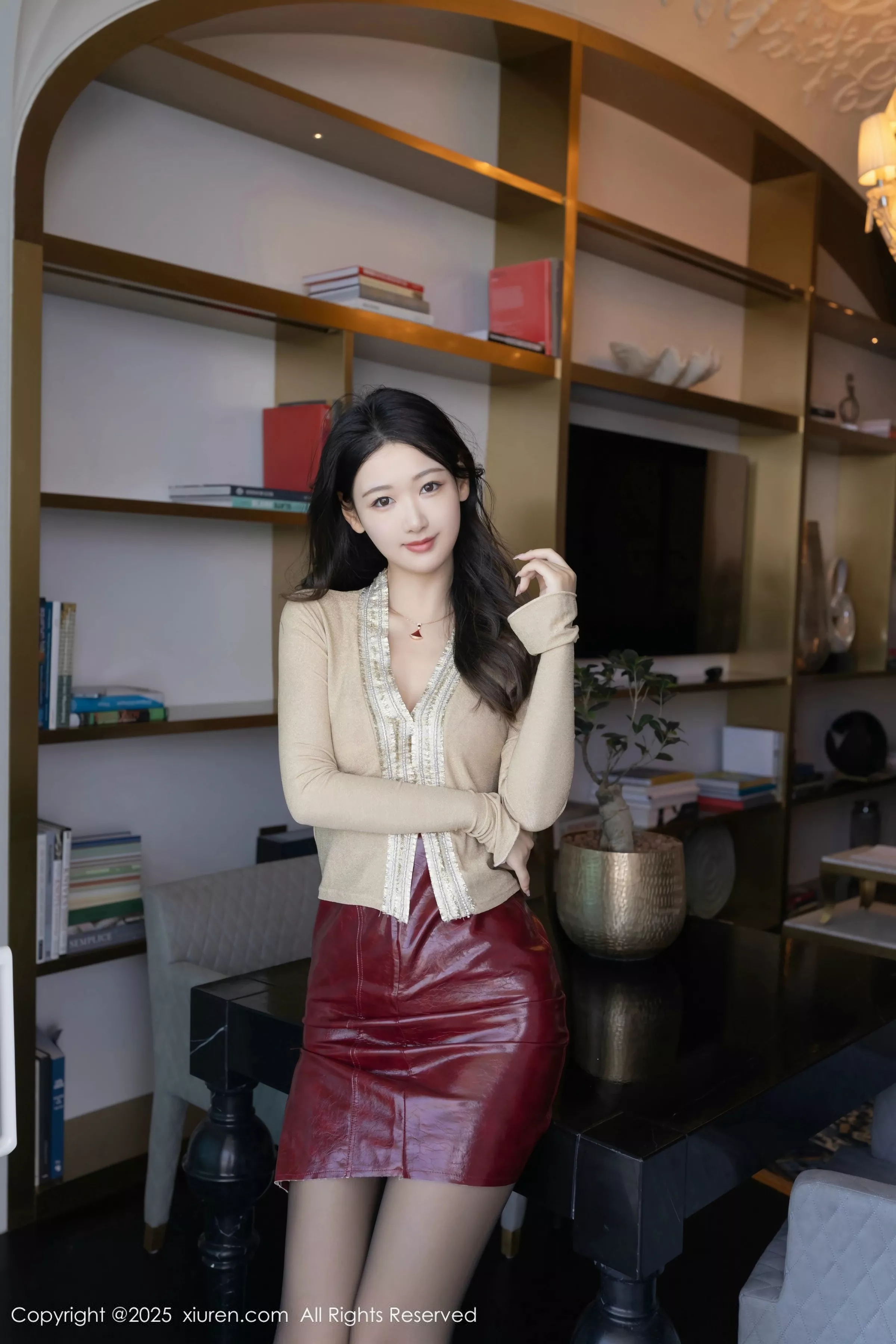 Tang Anqi sexy red lingerie and red leather skirt, showing ultra-thin black stockings, showcasing graceful figure, gorgeous photo shoot 82P 3