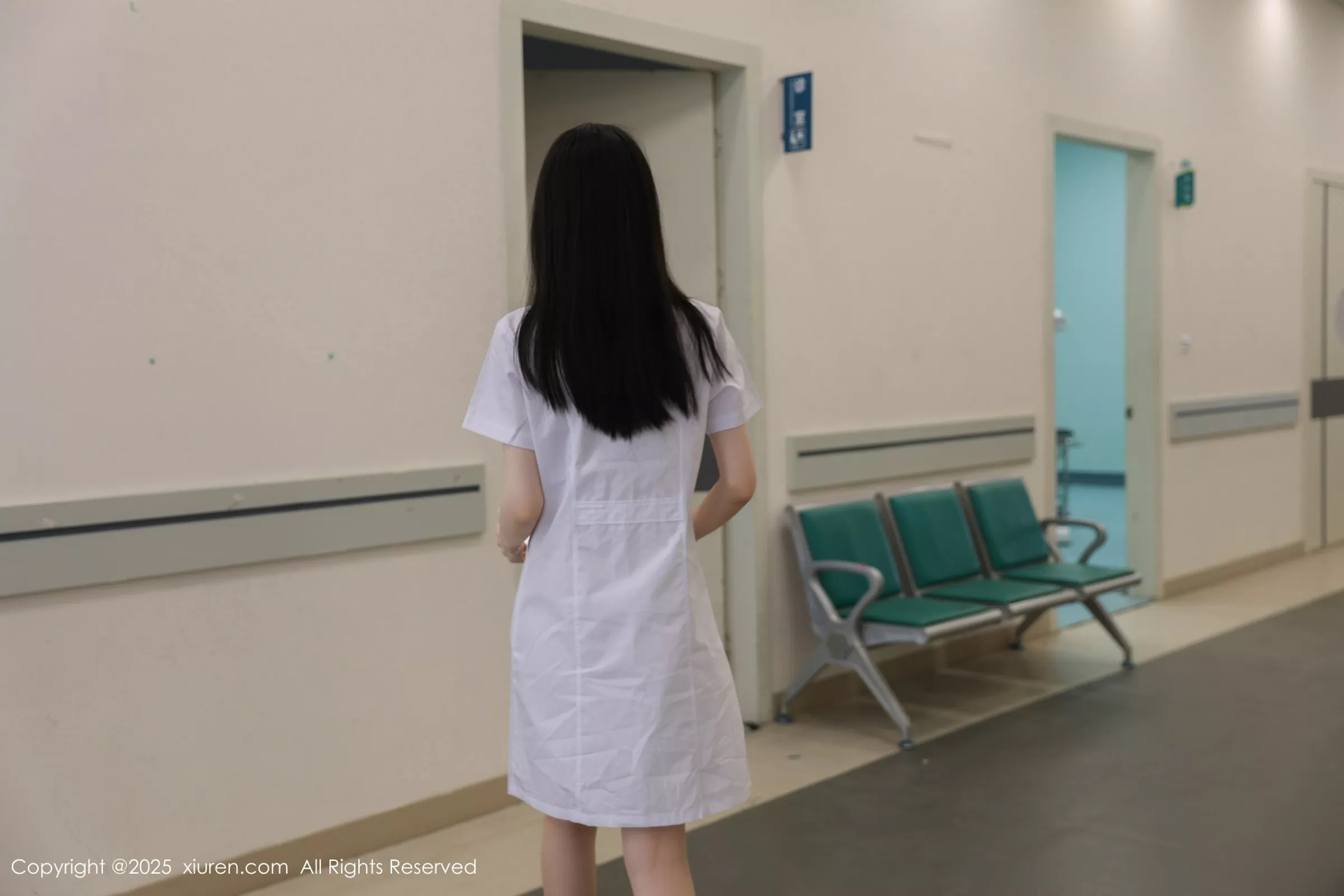 Pudding wow white nurse uniform with sheer stockings showing long beautiful sexy legs photo set 80P | 9 photos visible
