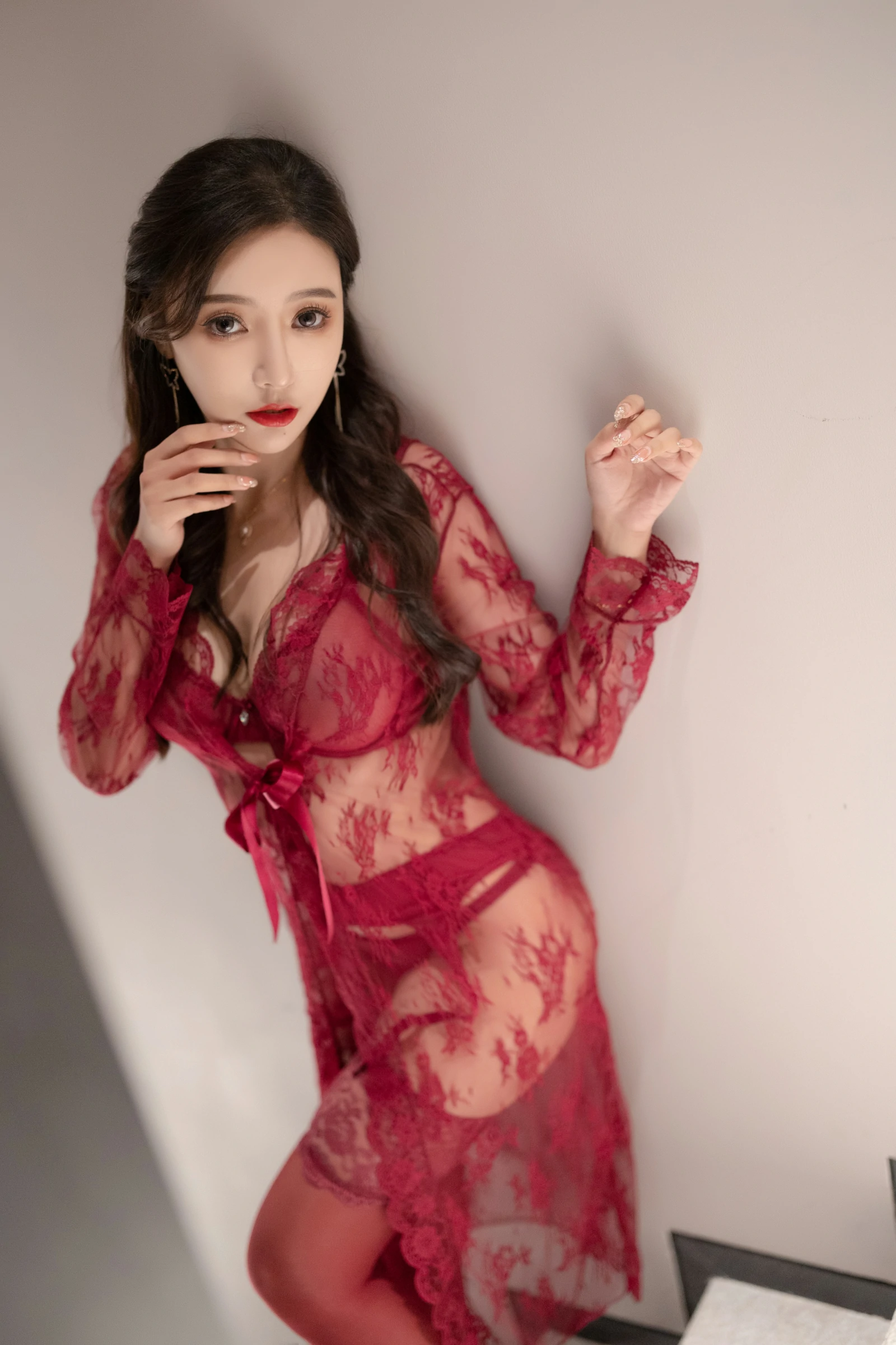 秀人付费 王馨瑶Yanni 诱人私拍福利 红色情趣套装83P 3