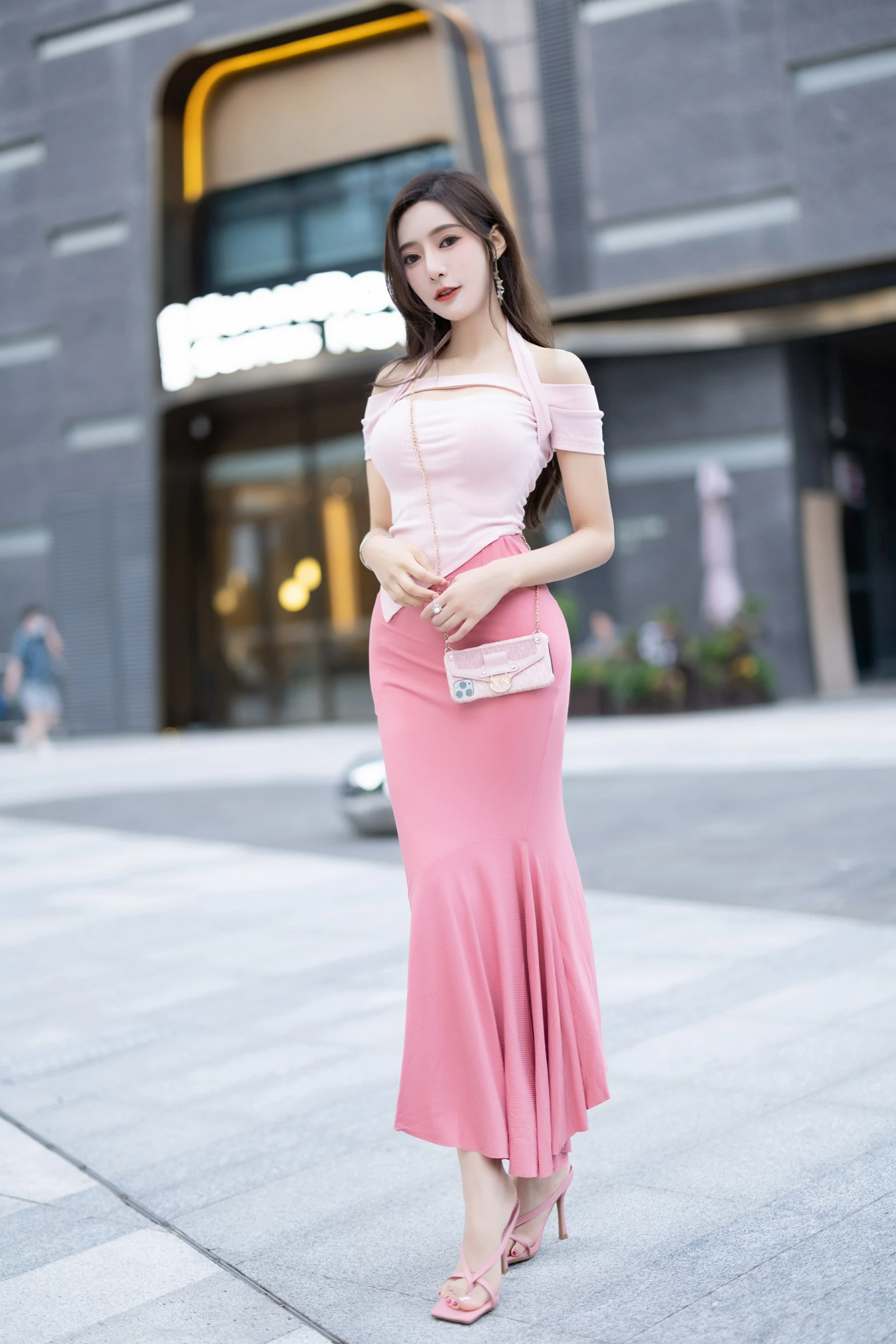 秀人付费 王馨瑶Yanni 诱人私拍福利 粉色上衣配半身裙 小奶牛内衣90P 2