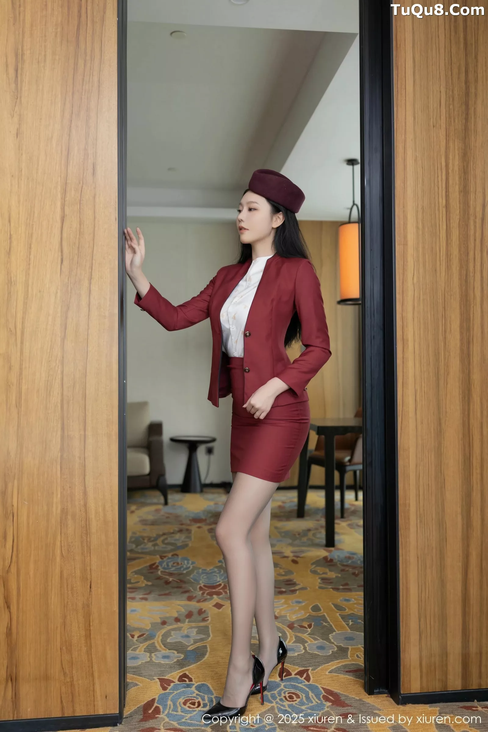 安然anran红色空姐制服露黄色蕾丝内衣秀完美身材绝美写真80P 5