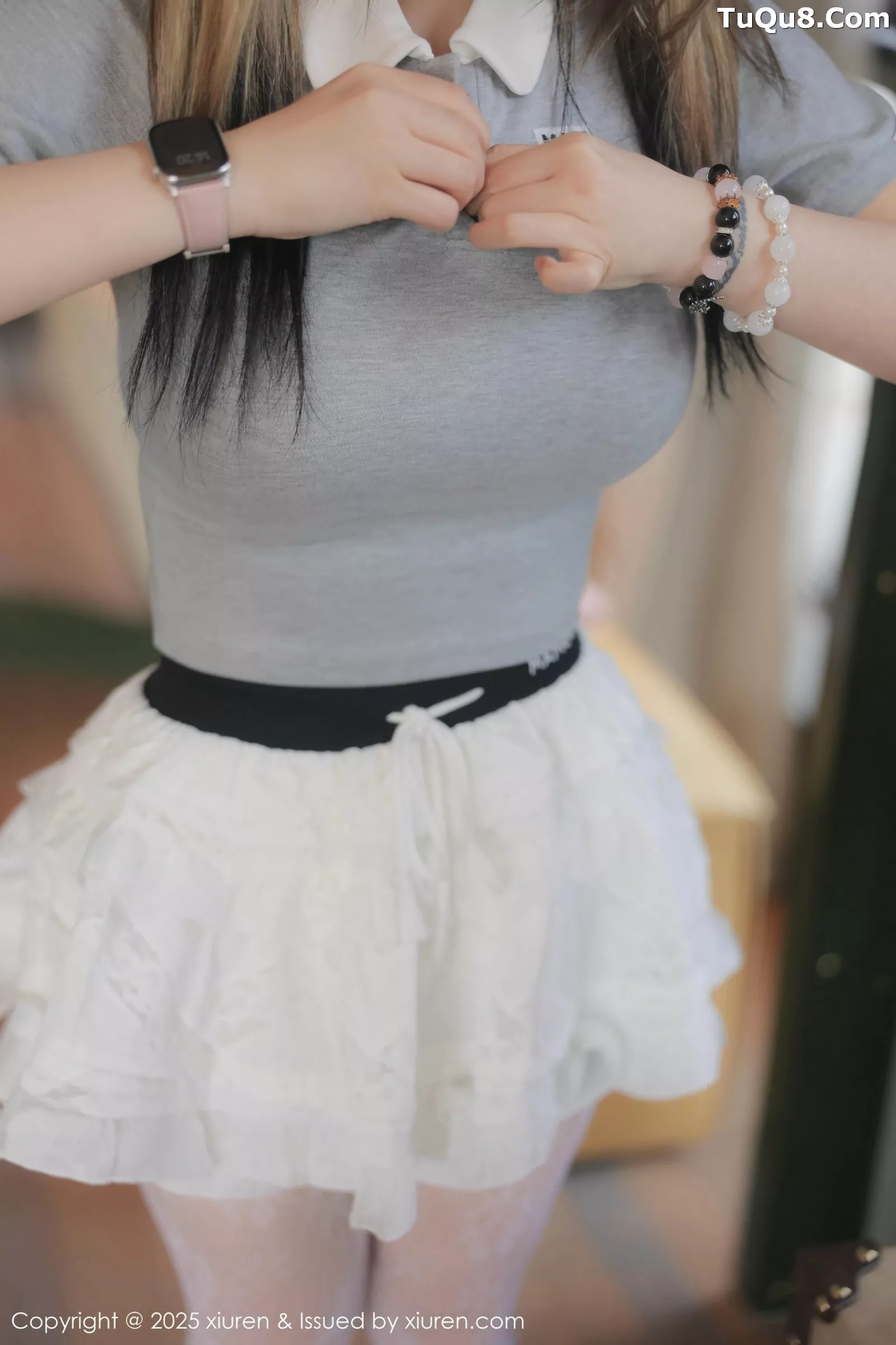 诺诺Hsu性感灰色服饰配白色蕾丝袜秀丰腴身材撩人绝美写真60P 4
