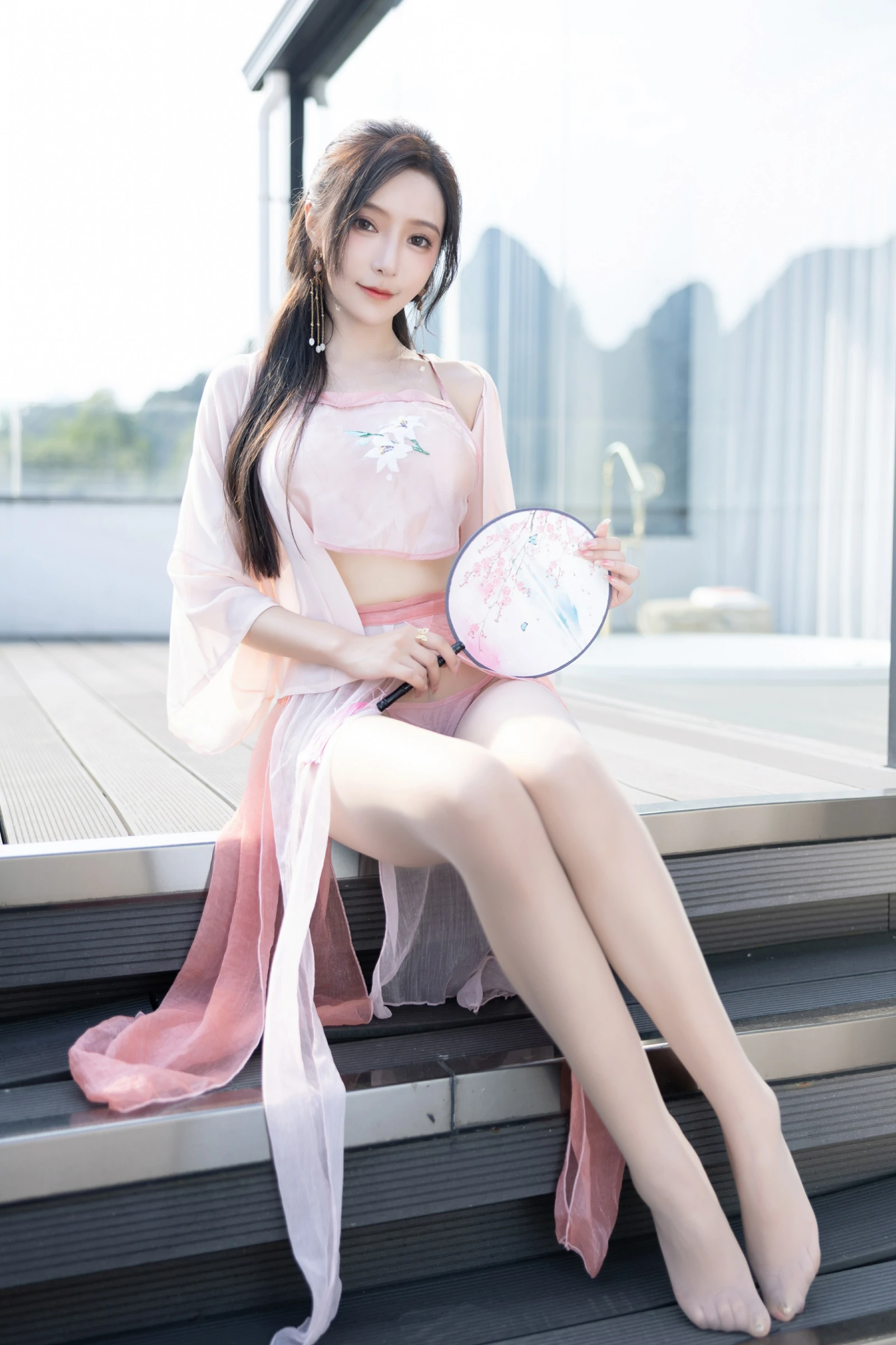 秀人付费 王馨瑶Yanni 诱人私拍福利 粉色古装情趣97P 3