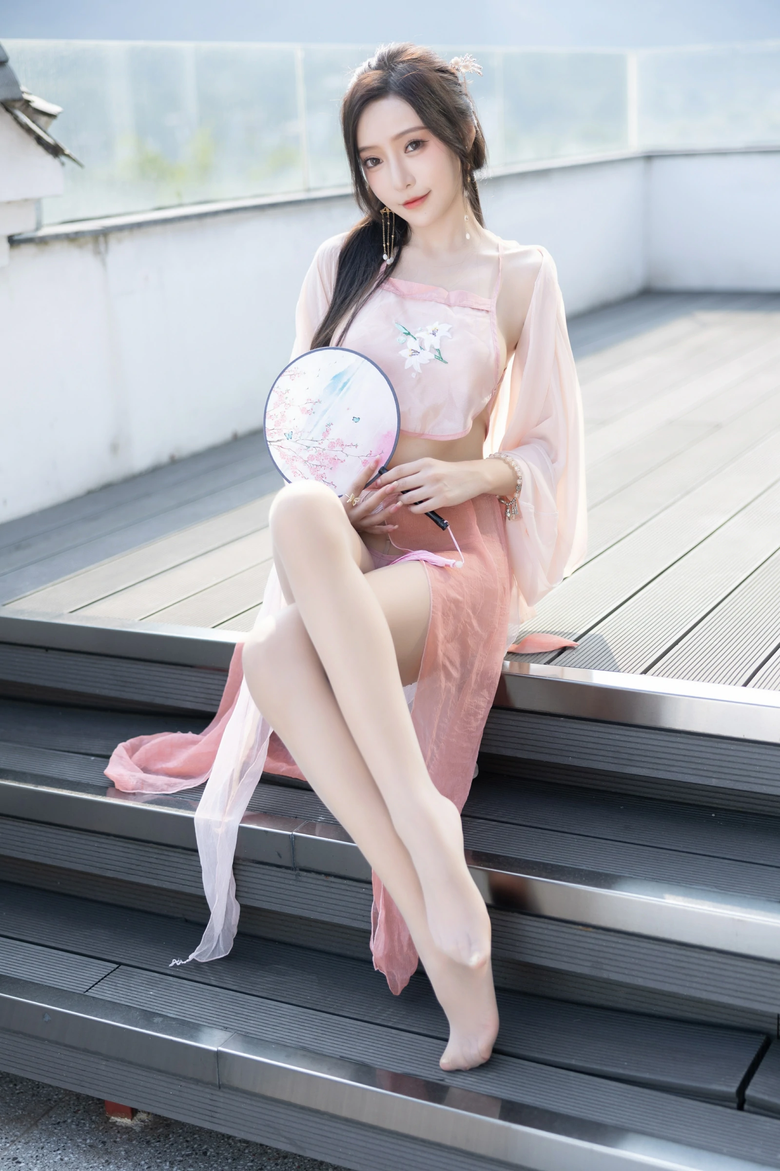 秀人付费 王馨瑶Yanni 诱人私拍福利 粉色古装情趣97P 4