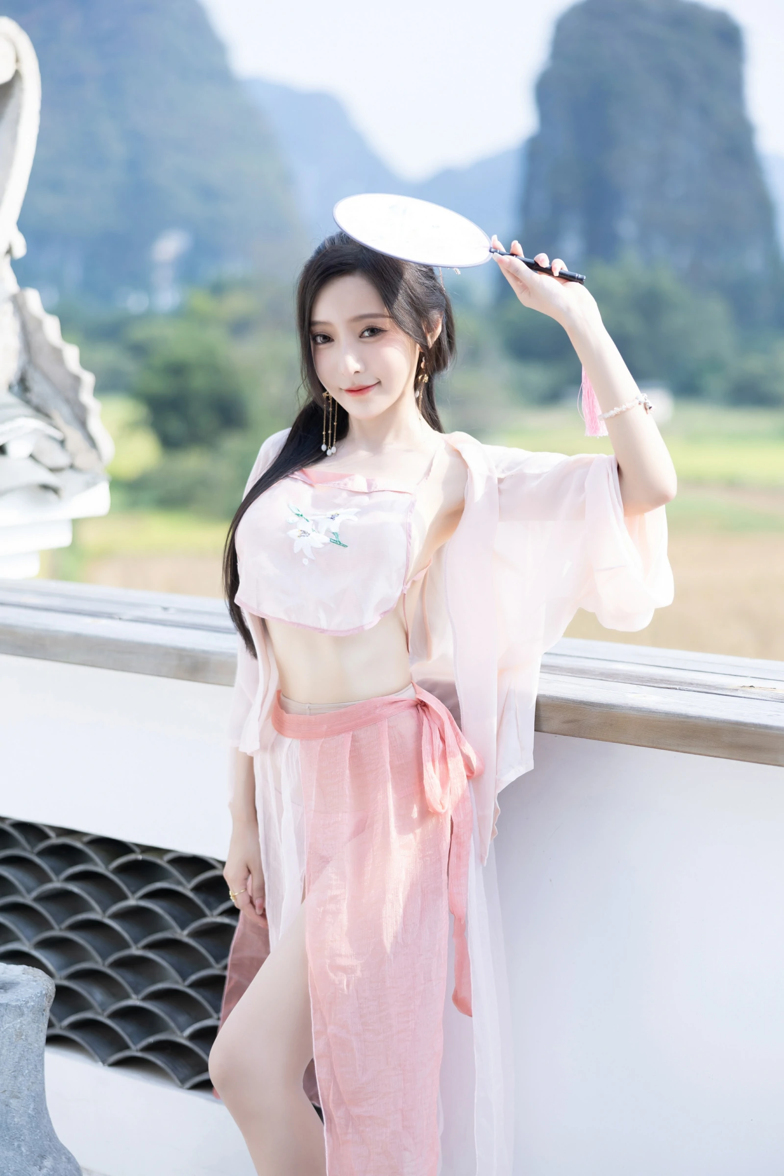 秀人付费 王馨瑶Yanni 诱人私拍福利 粉色古装情趣97P 6