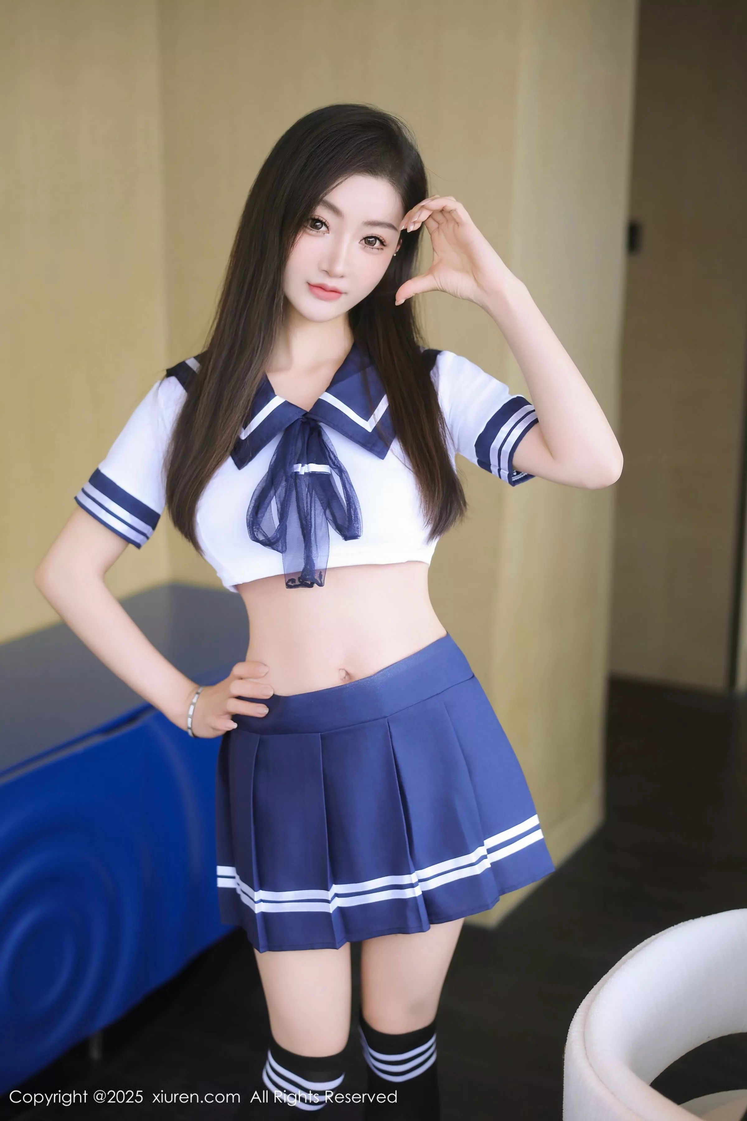 Annie_baby性感JK制服露白色内衣秀凹凸身材撩人绝美写真60P